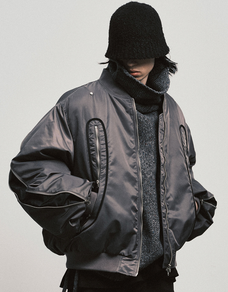 CURVED-ZIP DOWN BOMBER_CC